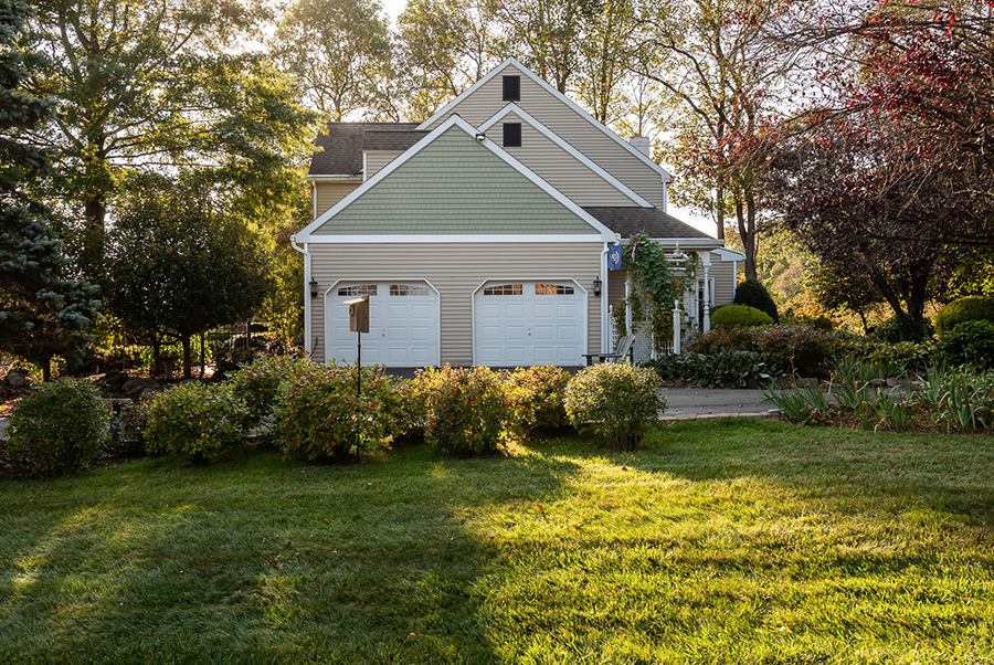 Glick's does a superior siding job