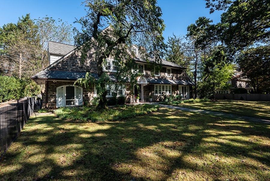 Glick's will evaluate your home to determine if you need a new roof or the repair it needs.