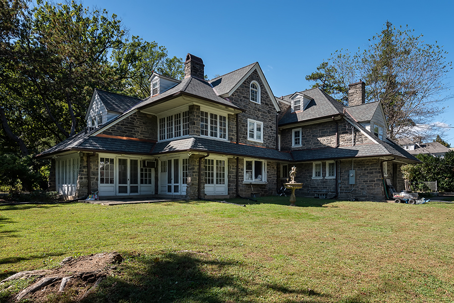 Glicks can give your home a classic look by using bricks as your siding material