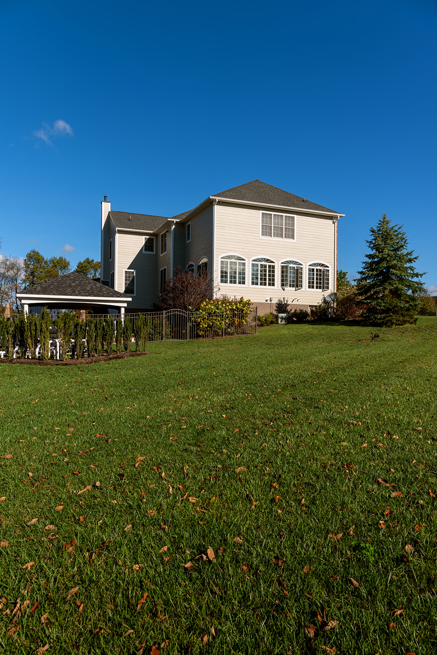 Glick's classy vinyl siding at an affordable price