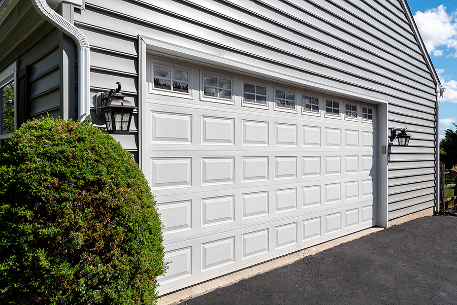 Glick's provides a variety of siding options that have a lifetime value.