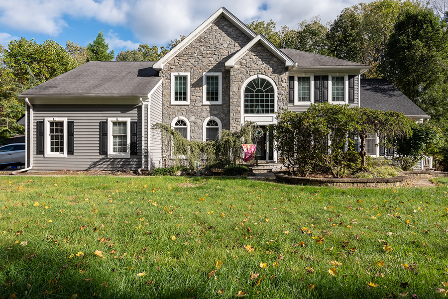 Glick's offers vinyl. stucco, fiber cement, metal cladding and more for all of your siding needs.