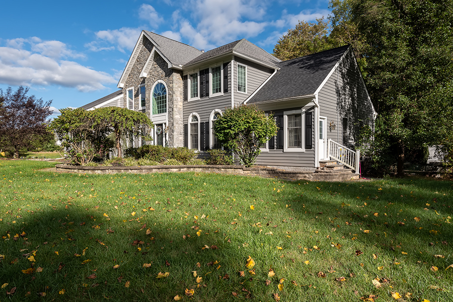 Glick's is proud to offer our clients a wide variety of siding options so you can customize your home to your liking.